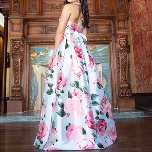 V shaped backless sky blue gown